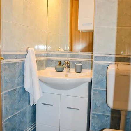 公寓 Sopta 马卡尔斯卡